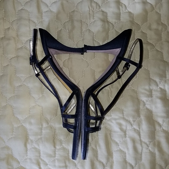 Shoes - Picture 2 of 3